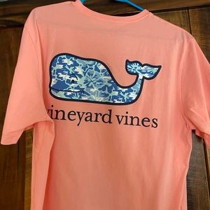 Vineyard Vines T